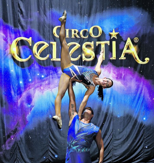  Luie Wanderley, 25, acrobata e Hoswel Garces, 33, acrobata. Vamos aproveitar que o circo Celestia está no Bosque Grão Pará para fazer uma matéria sobre os bastidores de um circo. 12/06/2025. Foto: Irene Almeida/Diário do Pará.