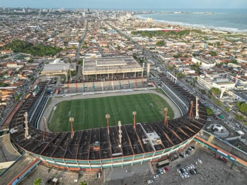 O CSA recebe o Floresta-CE nesta segunda-feira (16), às 19h30, no Estádio Rei Pelé, em Maceió, pela 9ª rodada da Série C