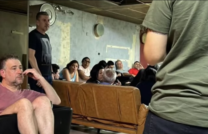 Prefeitos de cidades brasileiras que participavam do evento Muni Tour 2025 em Israel precisaram se abrigar em bunkers de segurança