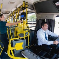 O novo aplicativo promete praticidade e agilidade no embarque para o passageiro. - Crédito: Leandro Neves