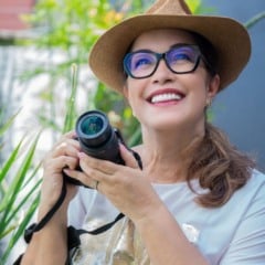 No Marajó, a artista plástica Andréa Noronha participa de vivência com Luiz Braga