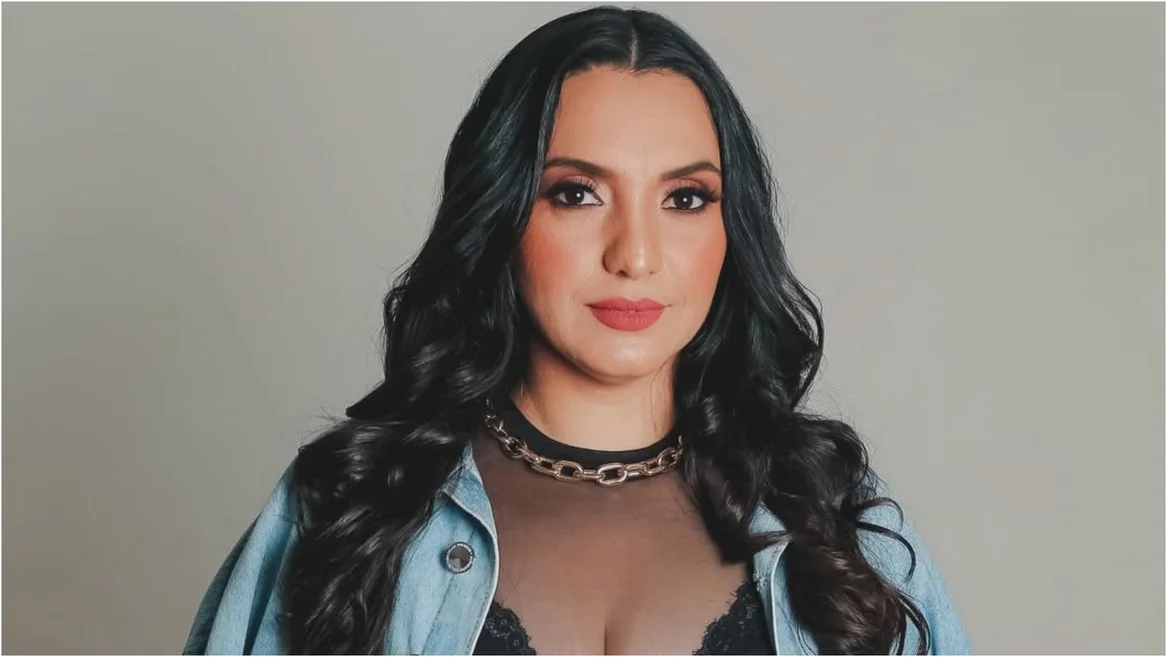 Cantora de forró Faby Bezerra morre aos 36 anos, em Fortaleza. Foto: Reprodução/Instagram.
Cantora de forró Faby Bezerra morre aos 36 anos, em Fortaleza. Foto: Reprodução/Instagram.