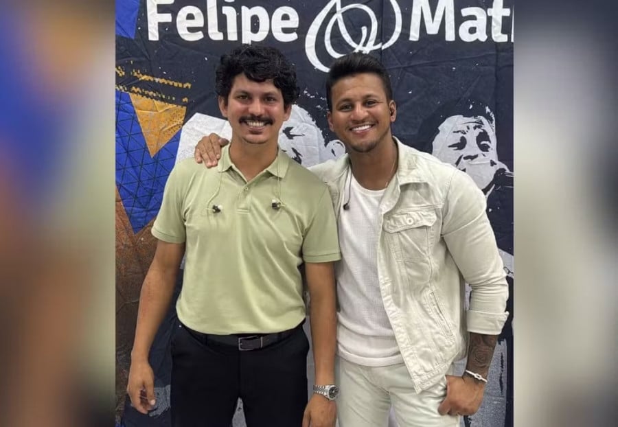 A dupla Felipe e Matheus anunciou o fim da parceria após 13 anos de estrada. Eles ficaram conhecidos em 2024, após vídeo de um show com plateia vazi
