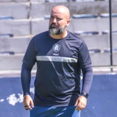 O técnico interino Flávio Garcia estará mais uma vez à beira do campo pelo Remo - Foto: Samara Miranda/Remo