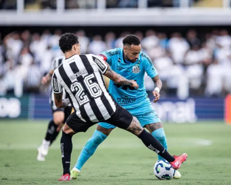 Neymar esteve em campo contra o Botafogo. Foto: Raul Baretta / Santos FC