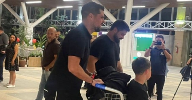 O Clube do Remo tem um novo comandante. O técnico português António Oliveira desembarcou em Belém, na madrugada desta segunda-feira (16)