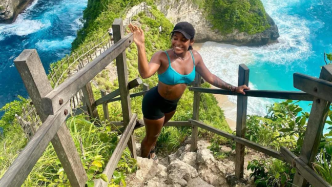 A turista brasileira Juliana Marins, de 24 anos, foi localizada na manhã desta segunda-feira (23) por equipes de resgate indonésias