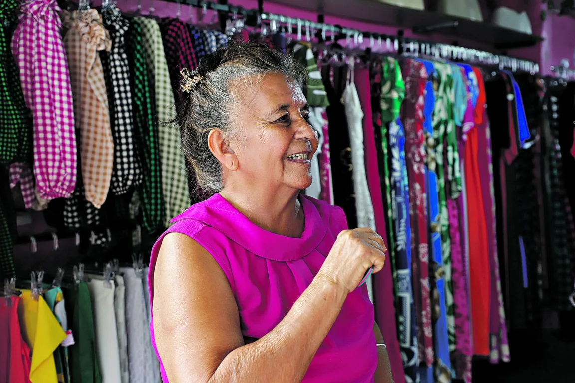 Dona Carmina Mota, de 74 anos, mora há mais de quatro décadas no bairro Campina, já na entrada de Icoaraci. 
