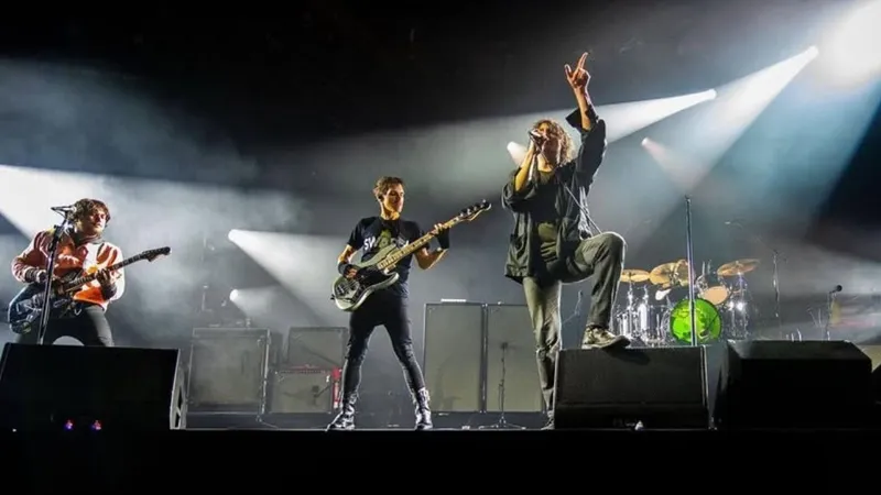 O show contará com um repertório repleto de sucessos da carreira e terá abertura do grupo sueco The Hives