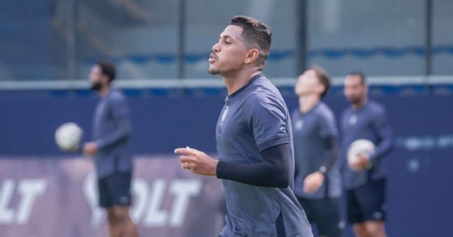 O atacante remista destaca o foco do time na conquista de mais três pontos, amanhã - Foto: Samara Miranda/Remo