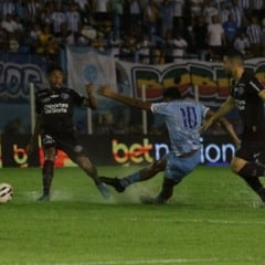 Time bicolor mostrou que tem condições de se recuperar plenamente na Série B - Foto: Mauro Ângelo/Diário do Pará