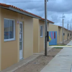 As moradias serão distribuídas em três comunidades da zona rural: 200 casas na Vila da Caip, 50 na Colônia 3 Lagoas e 90 na Aldeia Indígena Cajueiro.