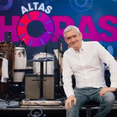 Serginho Groisman sopra velinhas na TV