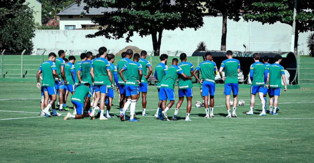 Líder isolado da Série B com 23 pontos em 10 jogos, o Goiás volta a campo neste domingo (8) para tentar abrir ainda mais vantagem na ponta da tabela.