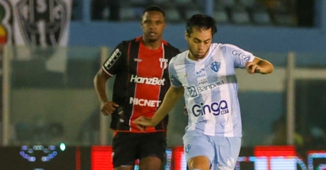 Vilela fez o gol da vitória bicolor - Foto: Jorge Luis Totti/PSC