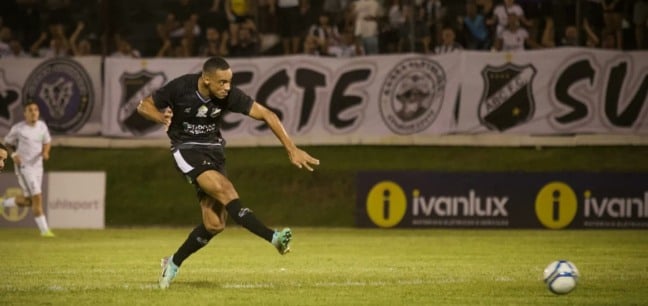 Floresta e ABC se enfrentam neste sábado (26), às 17h, no estádio Domingão, em Horizonte/CE, pela 14ª rodada da Série C
