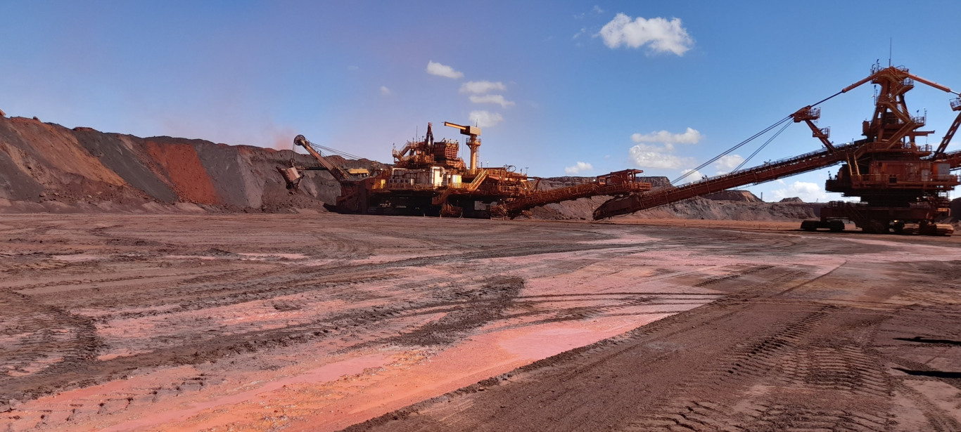 No sudeste do Pará, a região de Carajás é conhecida por abrigar uma das maiores riquezas minerais do planeta — ferro, cobre, níquel, manganês e ouro