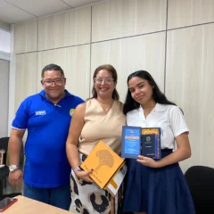 Rebeca Marinho, de 17 anos, cursa a 3ª série no Instituto de Educação Estadual do Pará (IEEP), em Belém. Ela vai viajar para o Distrito Federal em agosto.