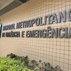 Hospital Metropolitano e CIIR abrem vagas na área administrativa até sexta-feira (4)