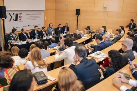 Em Lisboa, Helder Barbalho reafirma compromisso do Pará com novas concessões para reflorestamento em 2025