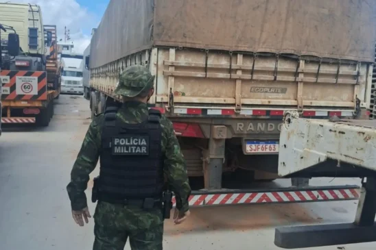 O transporte irregular foi detectado imediatamente durante abordagem a uma embarcação, configurando crime ambiental