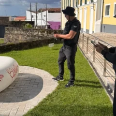 Os outros dois suspeitos se apresentaram voluntariamente no início da semana