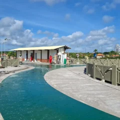 A nova passarela reforça essa vocação ao oferecer um espaço seguro, moderno e acessível para moradores e visitantes.