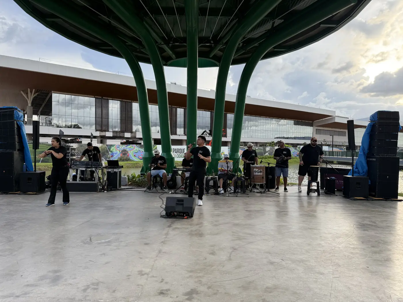 Parque da Cidade tem apresentações gratuitas no Anfiteatro neste domingo, 13