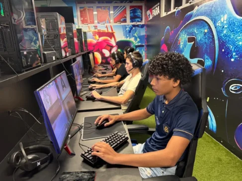 A programação segue até o dia 31 de julho, com sessões nos turnos da manhã e da tarde, de segunda a sexta-feira.
