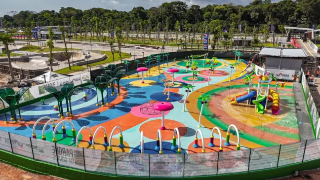O Parque da Cidade abre, nesta quinta-feira (17), a Esplanada das Fontes, novo espaço aquático voltado para refrescar as crianças.