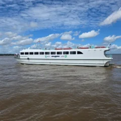 Do calor só a paisagem: Geladão Fluvial estreia rota Belém–Mosqueiro no verão