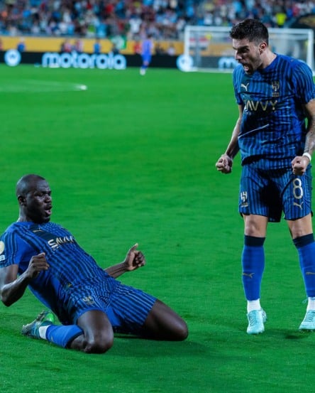 O Al-Hilal tirou o poderoso Manchester City de Pepe Guardiola do caminho e venceu os ingleses num jogaço por 4 a 3, decidido na prorrogação.