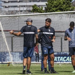 Quando o torcedor azulino critica Antônio Oliveira está, na prática, estabelecendo uma diferença com o seu antecessor, Daniel Paulista, o que é uma injustiça