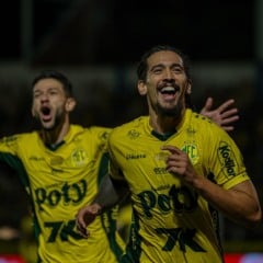O Mirassol venceu o Santos por 3 a 0, pela 15ª rodada do Campeonato Brasileiro, no Estádio Campos Maia, em Mirassol, neste sábado (19).