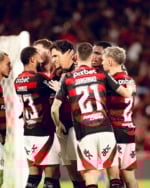O único gol da partida foi marcado por Pedro, que voltou ao time após ser afastado por indisciplina e entrou no segundo tempo.