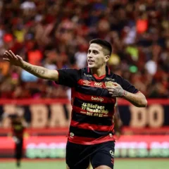 O meia-atacante Tití Ortíz, de 32 anos, deixou o Sport após ter sido afastado do elenco principal junto com outros quatro jogadores.