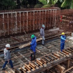 Funções de linha de frente, incluindo trabalhadores rurais, motoristas de entrega e trabalhadores da construção, devem ter o maior crescimento de empregos em termos absolutos até 2030.