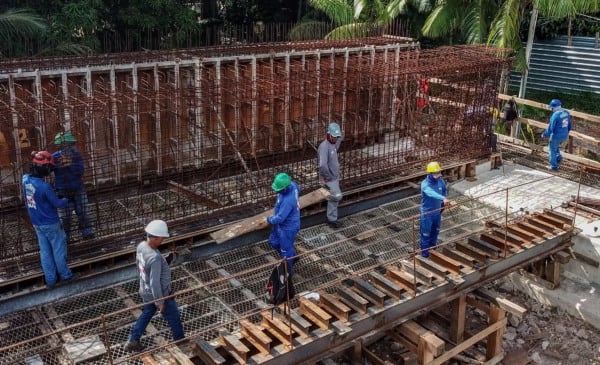 Funções de linha de frente, incluindo trabalhadores rurais, motoristas de entrega e trabalhadores da construção, devem ter o maior crescimento de empregos em termos absolutos até 2030.