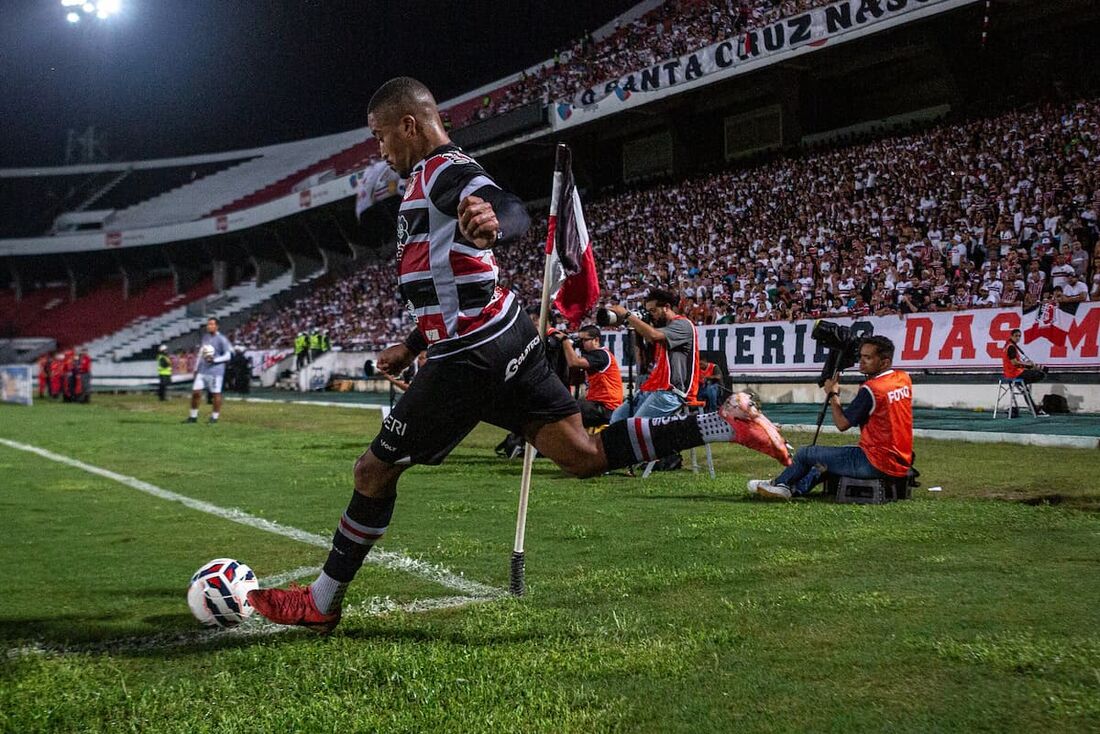 Santa Cruz e Treze se enfrentam neste domingo (27/7), às 16h, na Arena de Pernambuco, pela última rodada da fase de grupos da Série D do Campeonato Brasileiro.
