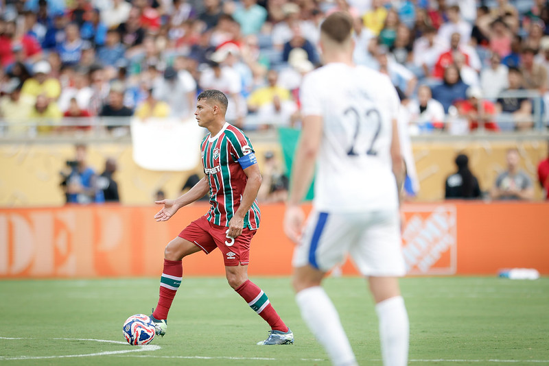 Duas faltas cometidas e zero dribles sofridos em quatro jogos completos. Thiago Silva pode ser resumido a esta impressionante linha estatística.