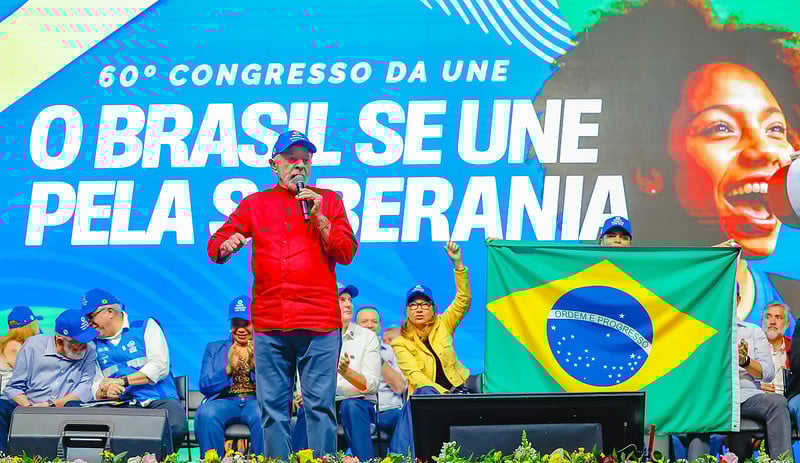 O recado a Donald Trump (EUA) ocorreu em discurso durante o 60º Conune (Congresso da União Nacional dos Estudantes), na UFG (Universidade Federal de Goiás), em Goiânia. O recado a Donald Trump (EUA) ocorreu em discurso durante o 60º Conune (Congresso da União Nacional dos Estudantes), na UFG (Universidade Federal de Goiás), em Goiânia.