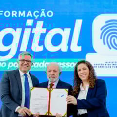 Em evento no Palácio do Planalto, o presidente da República assinou decreto que regulamenta o uso de biometria na concessão e renovação de benefícios sociais