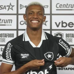 Reforço de R$ 142 milhões: Danilo veste a 35 e mira Libertadores