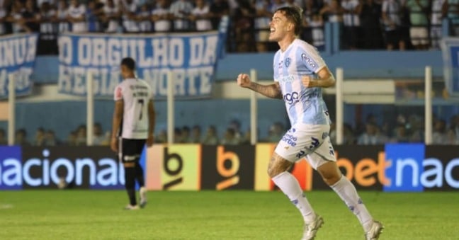 Denner fez o gol que manteve a invencibilidade bicolor desde a chegada do novo técnico - Foto: Irene Almeida/Diário do Pará