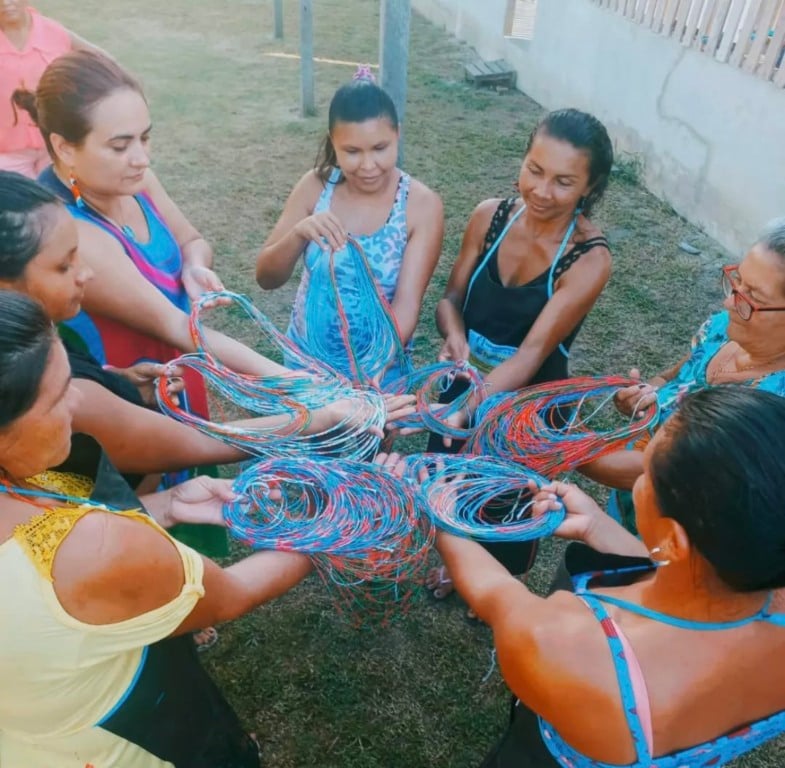Mulheres do Pará criam joias a partir da natureza e ganham reconhecimento internacional
