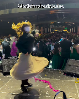 Fantasia de “Sister Hong” anima festa em Belém após escândalo viral na China