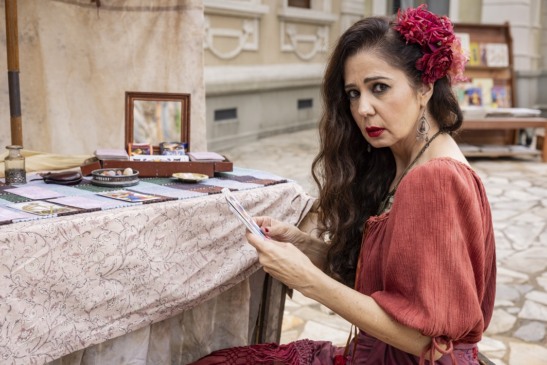 atriz Cristiane Amorim