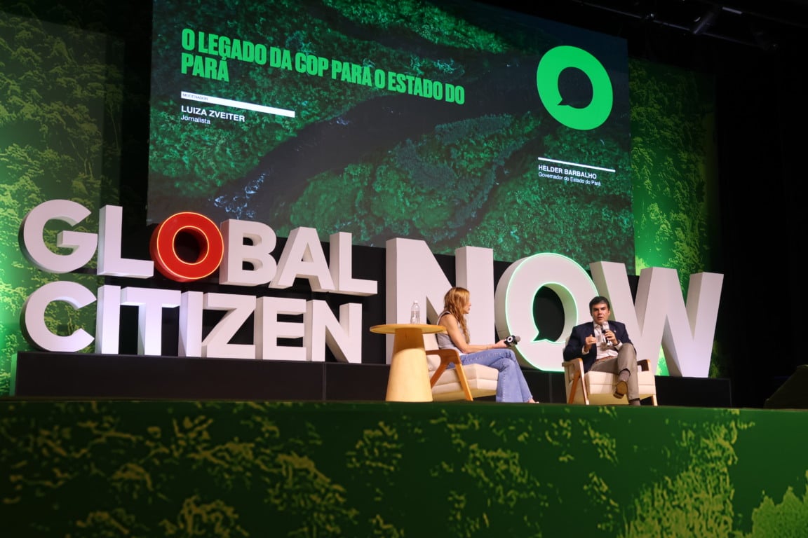 Complementando os paineis da manhã, o governador do Pará, Helder Barbalho, ao lado da apresentadora do evento, a jornalista Luiza Zveiter, conversaram sobre ‘O legado da COP para o Estado do Pará’.