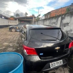 Fugitivos e suspeitos de tráfico são capturados durante ação policial no 30º Batalhão