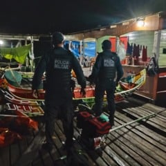 Na madrugada deste domingo (13), uma operação policial desmantelou um grupo criminoso que vinha aterrorizando moradores ribeirinhos no rio Jacundá